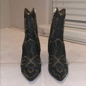 Donald J Pliner Statement Boots